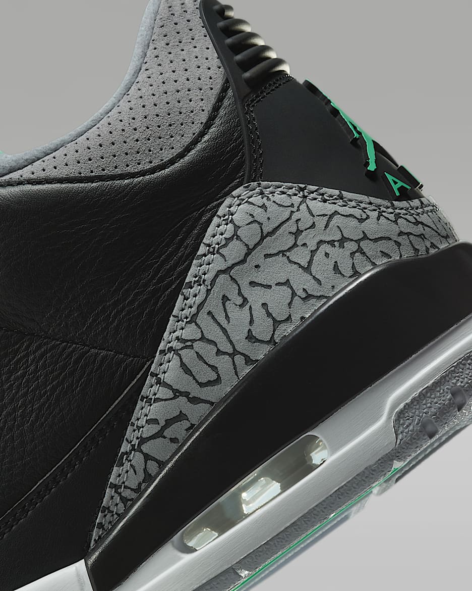 Air Jordan 3 Retro Green Glow Big Kids Shoes. Nike